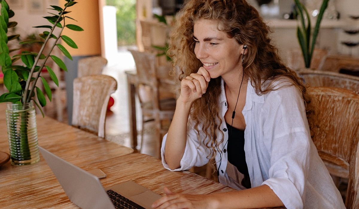 The girl works online in a villa in Indonesia