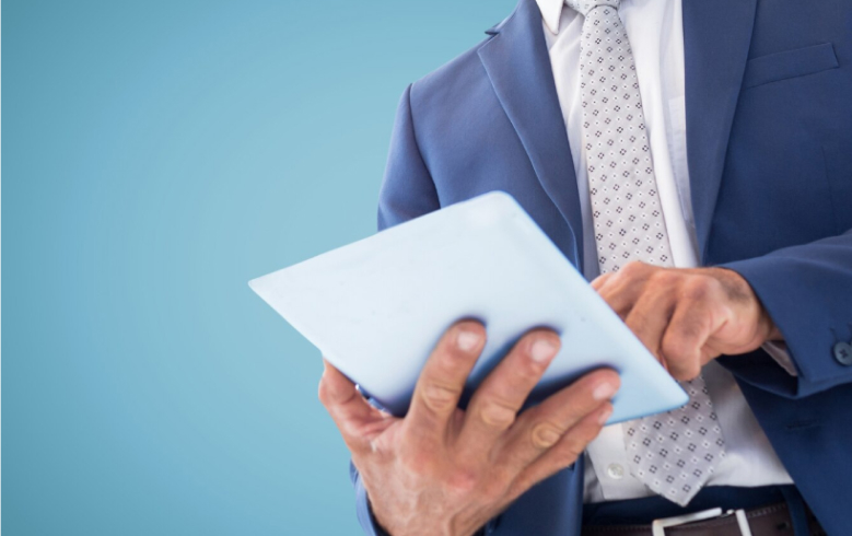A man chooses a business visa to Indonesia